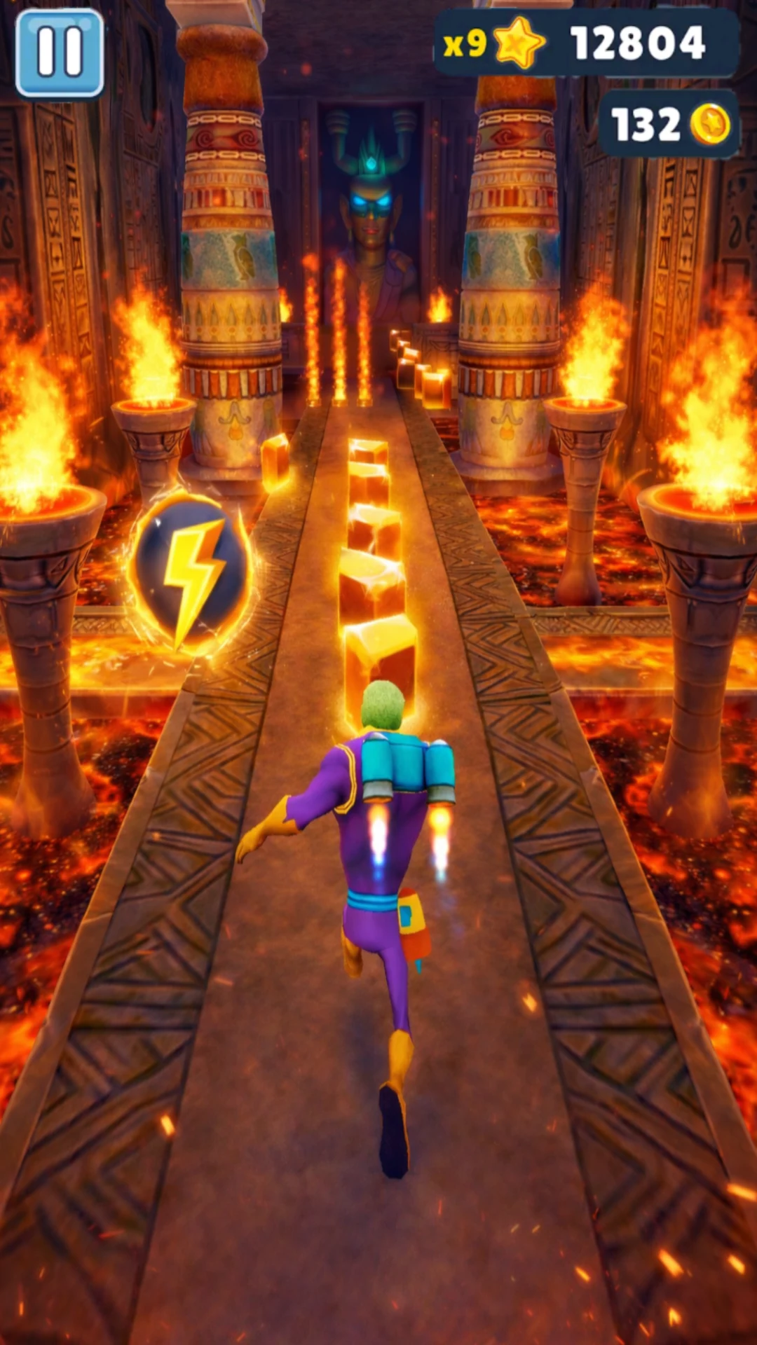 Lucy Hunt: Relic Run screenshot